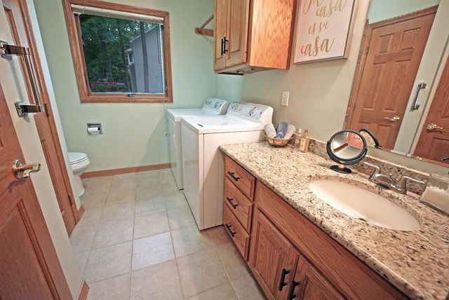 2077 CORMORANT LANE, Suamico, WI 54313