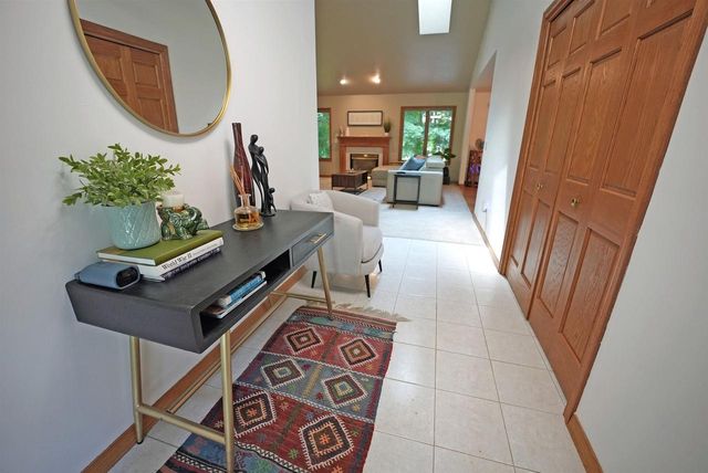 2077 CORMORANT LANE, Suamico, WI 54313