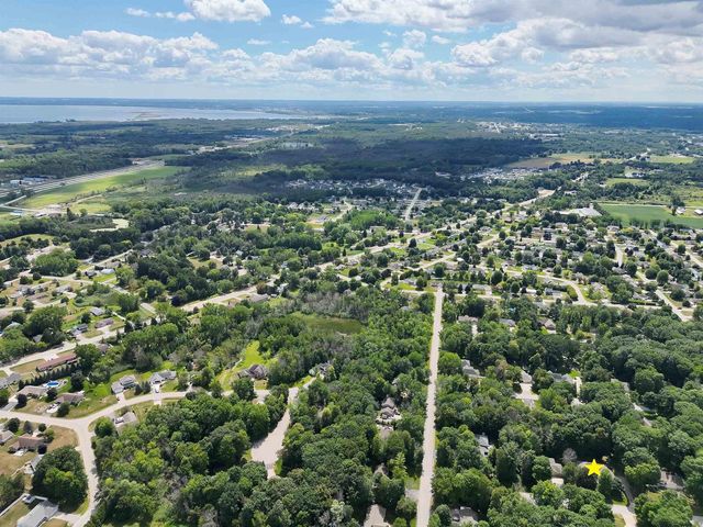 2077 CORMORANT LANE, Suamico, WI 54313