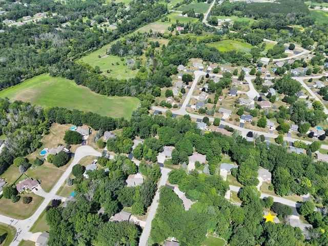 2077 CORMORANT LANE, Suamico, WI 54313