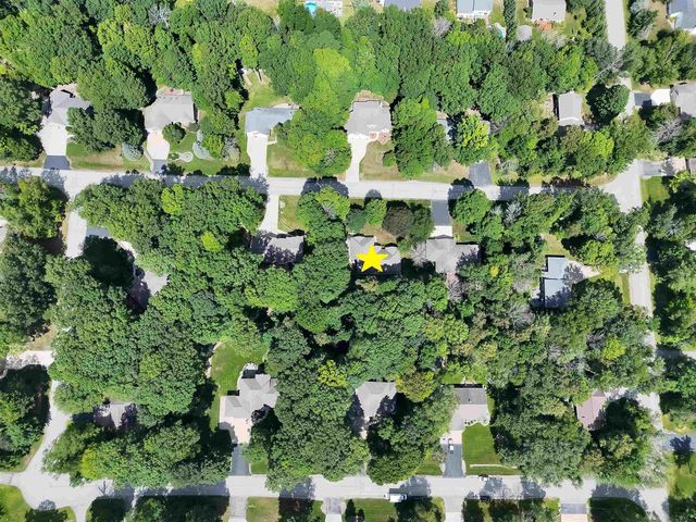 2077 CORMORANT LANE, Suamico, WI 54313