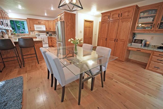 2077 CORMORANT LANE, Suamico, WI 54313
