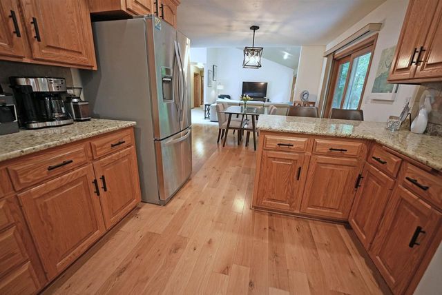 2077 CORMORANT LANE, Suamico, WI 54313