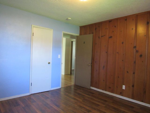 733 W Washington Street, Marshfield, MO 65706