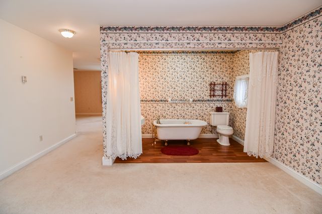 202 Coover Avenue, Baxter, IA 50028