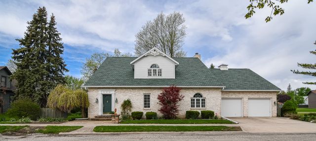 202 Coover Avenue, Baxter, IA 50028