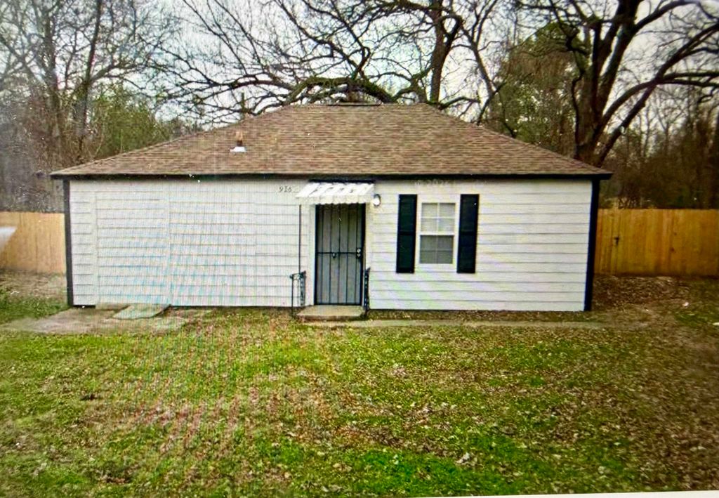 916 CARROLTON AVE, Memphis, TN 38127