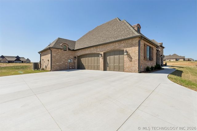 8508 E 109th Street North, Owasso, OK 74055