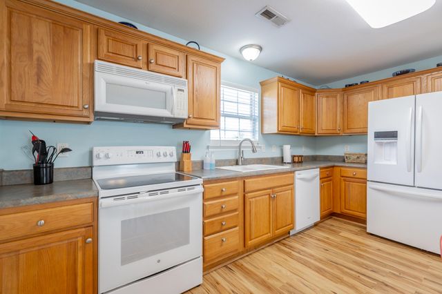 304 Cedar Creek Drive, Rossville, GA 30741