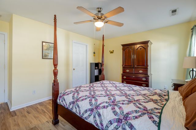 304 Cedar Creek Drive, Rossville, GA 30741