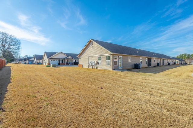 304 Cedar Creek Drive, Rossville, GA 30741