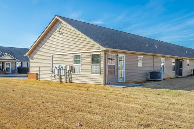 304 Cedar Creek Drive, Rossville, GA 30741