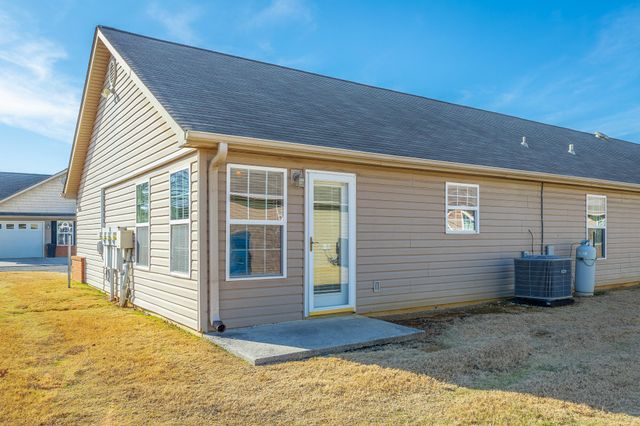 304 Cedar Creek Drive, Rossville, GA 30741