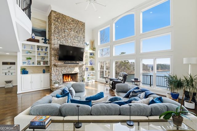 8970 Fields Way, Gainesville, GA 30506