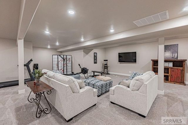 5085 Eaglewood Drive, Idaho Falls, ID 83401
