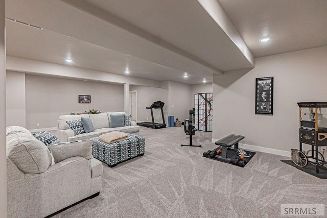 5085 Eaglewood Drive, Idaho Falls, ID 83401