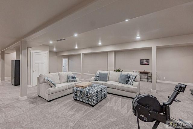5085 Eaglewood Drive, Idaho Falls, ID 83401