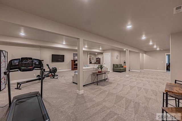 5085 Eaglewood Drive, Idaho Falls, ID 83401