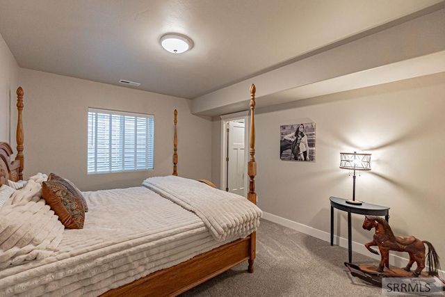 5085 Eaglewood Drive, Idaho Falls, ID 83401