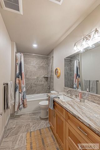 5085 Eaglewood Drive, Idaho Falls, ID 83401