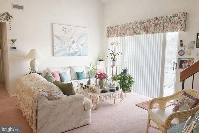 5814-B ADELAIDE DR, Mount Laurel, NJ 08054