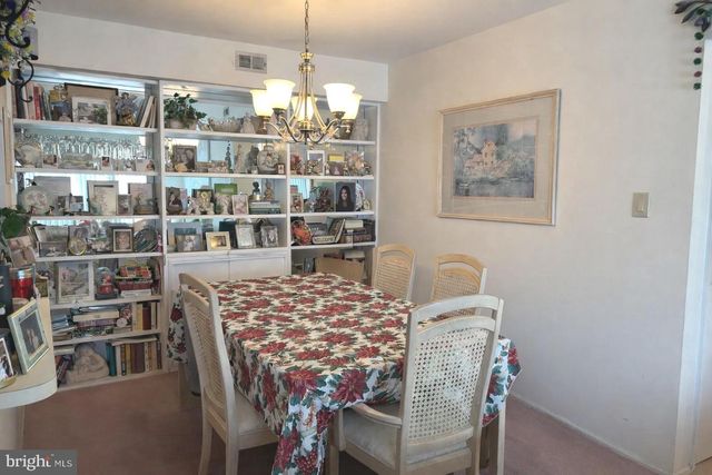 5814-B ADELAIDE DR, Mount Laurel, NJ 08054