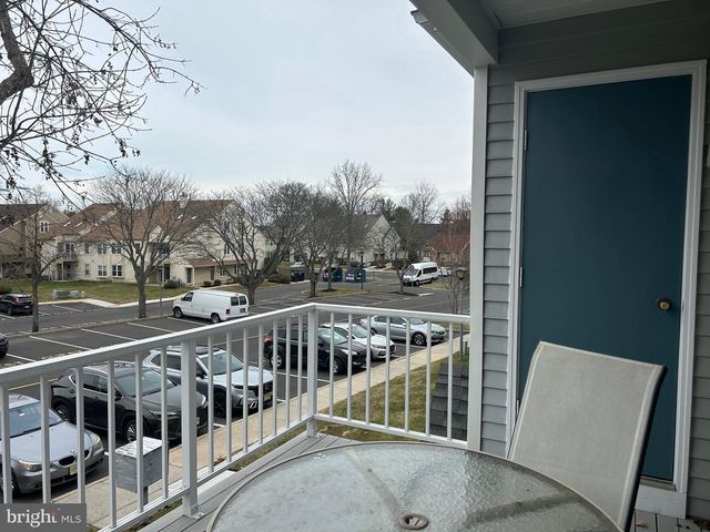 5814-B ADELAIDE DR, Mount Laurel, NJ 08054