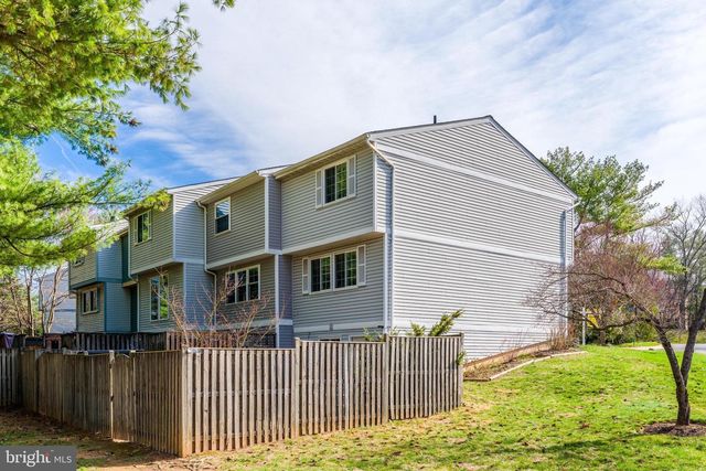 1682 HARVEST GREEN CT, Reston, VA 20194