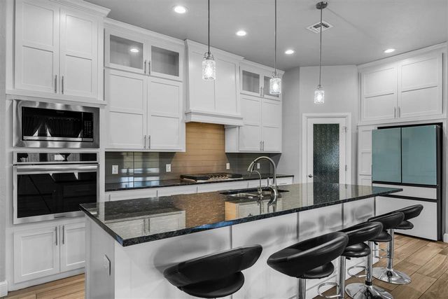 3913 NE Shenandoah Dr, Lawton, OK 73507