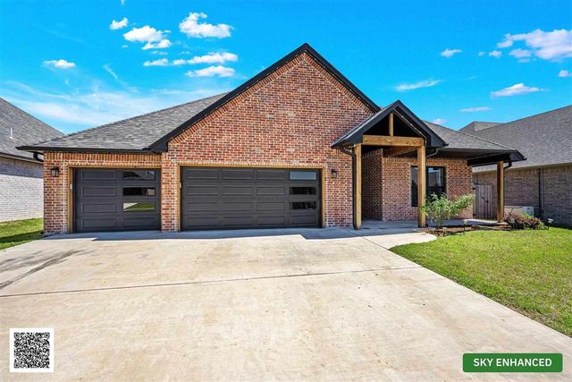 3913 NE Shenandoah Dr, Lawton, OK 73507