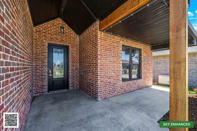 3913 NE Shenandoah Dr, Lawton, OK 73507
