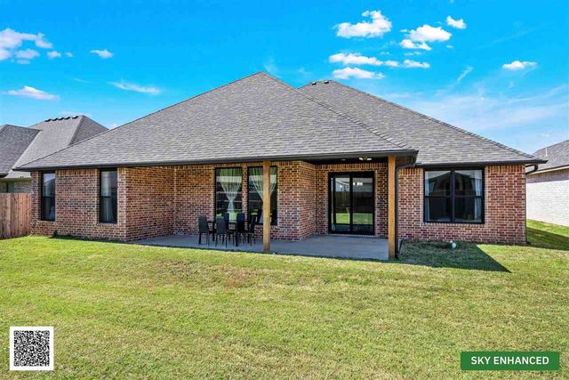 3913 NE Shenandoah Dr, Lawton, OK 73507