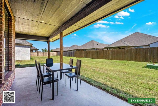 3913 NE Shenandoah Dr, Lawton, OK 73507