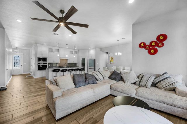 3913 NE Shenandoah Dr, Lawton, OK 73507