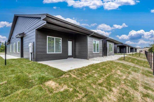 3333 E Thunder Street, Wichita, KS 67219