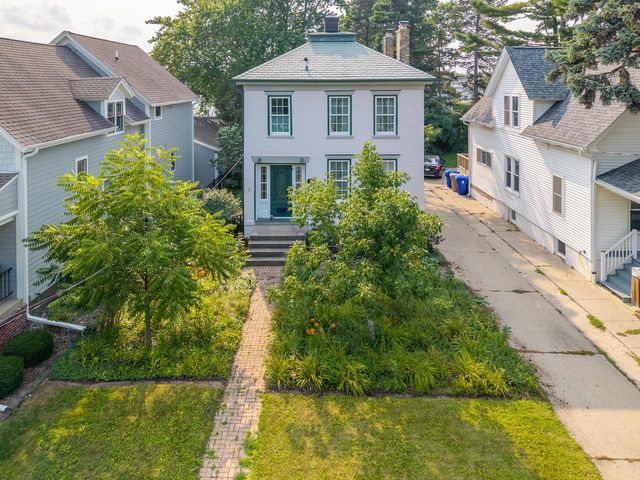 5012 4th AVENUE, Kenosha, WI 53140