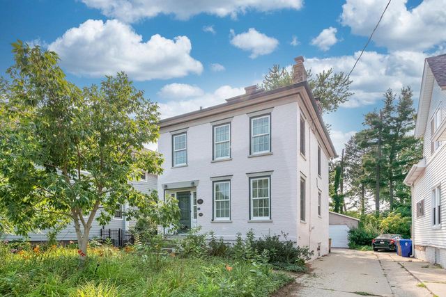 5012 4th AVENUE, Kenosha, WI 53140