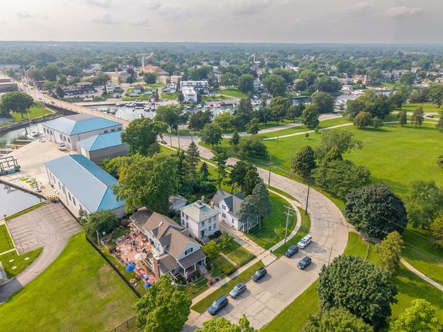 5012 4th AVENUE, Kenosha, WI 53140