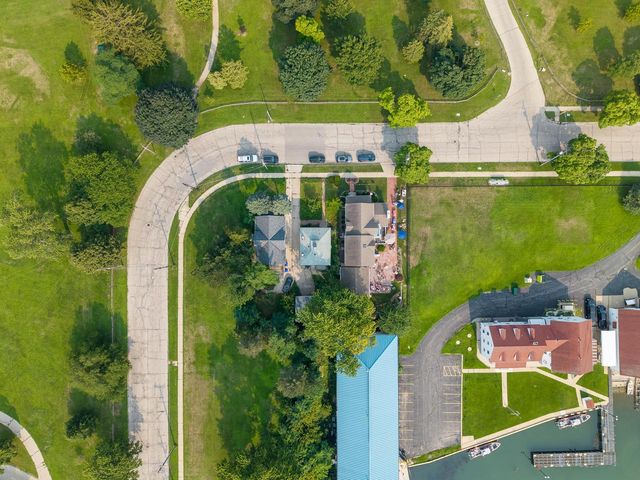 5012 4th AVENUE, Kenosha, WI 53140