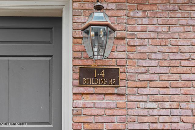 420 Saint Andrews Drive, 2-4, Jackson, MS 39211