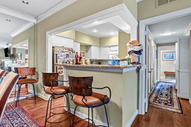 420 Saint Andrews Drive, 2-4, Jackson, MS 39211