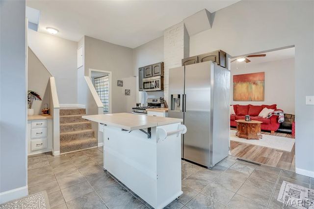 802 N Church Street, Belleville, IL 62220