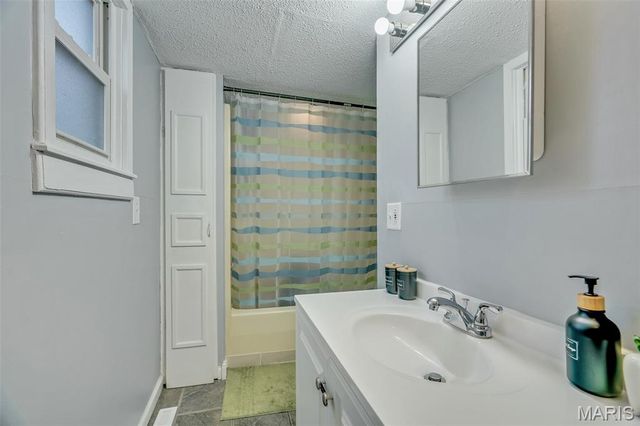 802 N Church Street, Belleville, IL 62220