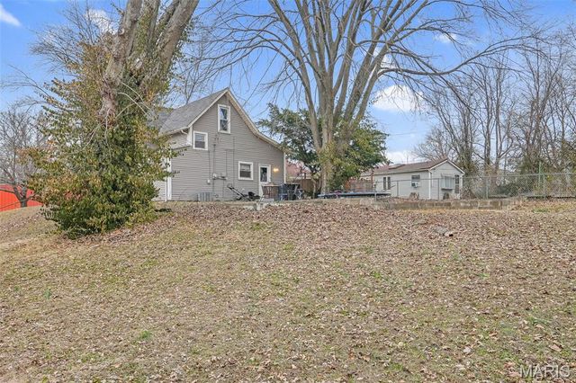 802 N Church Street, Belleville, IL 62220