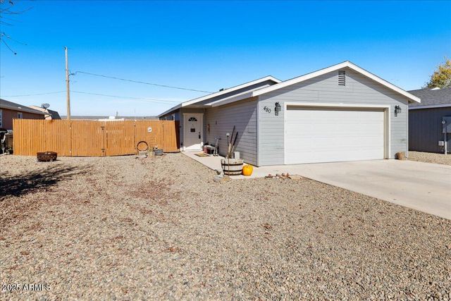 480 W PARIS Trail, Paulden, AZ 86334
