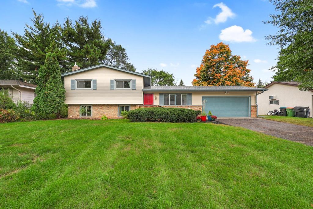 708 Holland Lane NE, Spring Lake Park, MN 55432