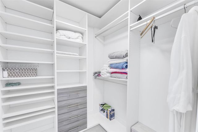 300 Sunny Isles Blvd 4-1603, Sunny Isles Beach, FL 33160