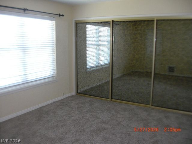 1112 Tam O Shanter, Las Vegas, NV 89109