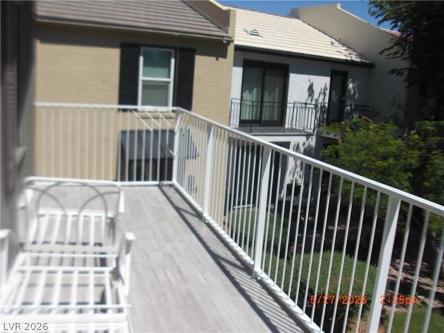 1112 Tam O Shanter, Las Vegas, NV 89109