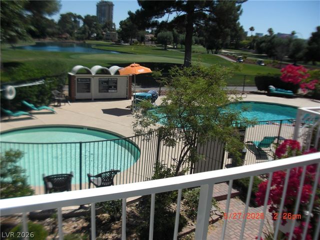 1112 Tam O Shanter, Las Vegas, NV 89109